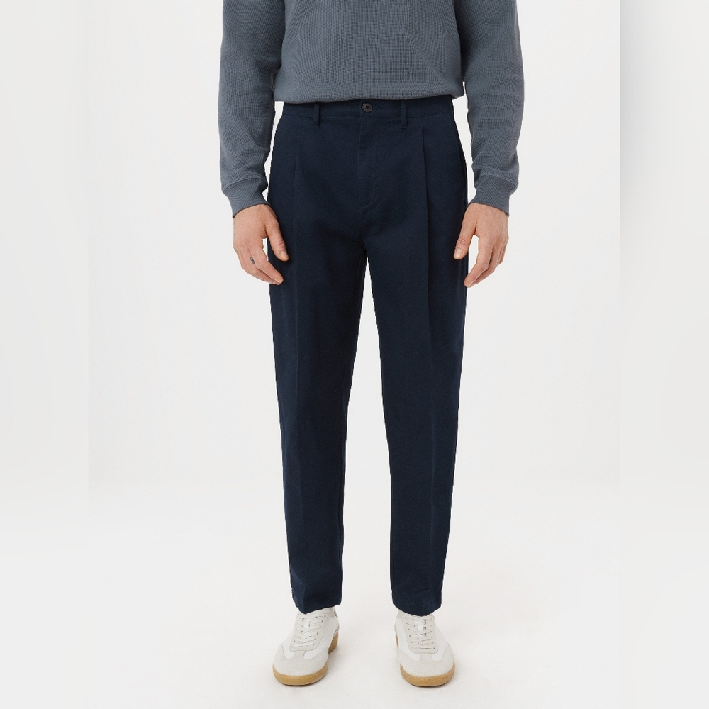 Jamie Pleated Chino Pant in Deep Blue